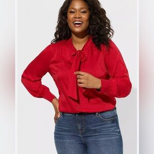Torrid 1 Red Long Sleeve Tie Front Blouse satin jacquard animal print 1x EUC